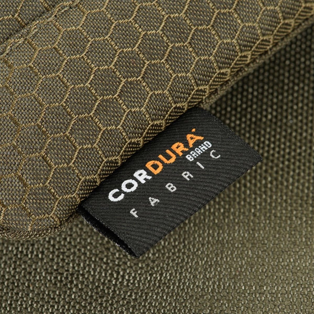 M-TAC Smartphone Pouch Elite Medium Hex 1000D Cordurda Magnetic Buckle Olive