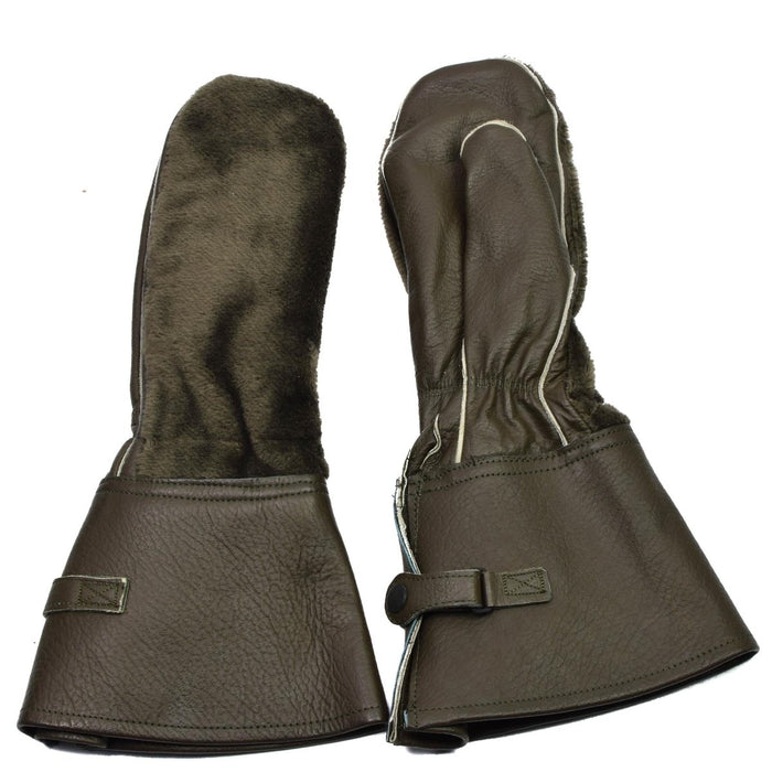 Vintage original German army leather motorcycle mittens, insulated lining, adjustable buckle straps for cold weather riding.