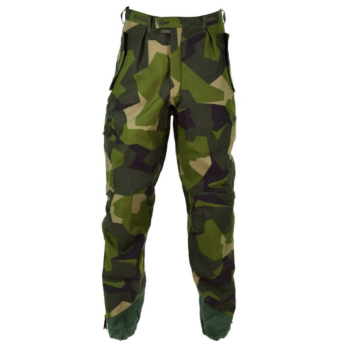 Original Swedish Army M90 pants, splinter camouflage with reinforced knees, ankle zips, secure pocket closures for durability